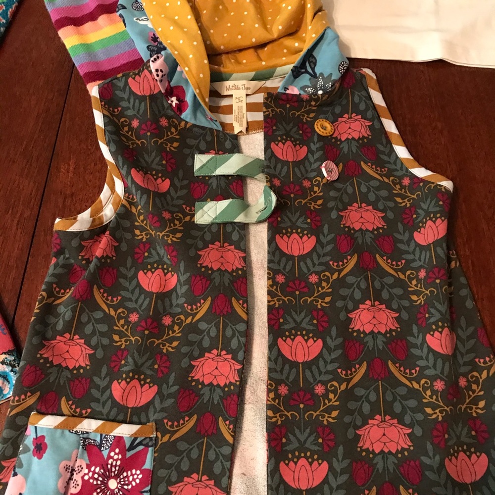 Matilda Jane sleeveless hooded vest